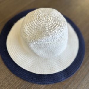 Jannie and jack girls straw hat 3-6 months